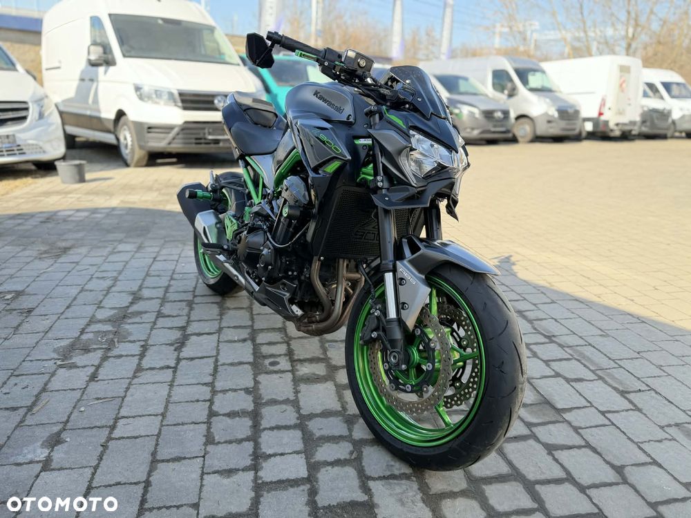 Kawasaki Z 900 - 6