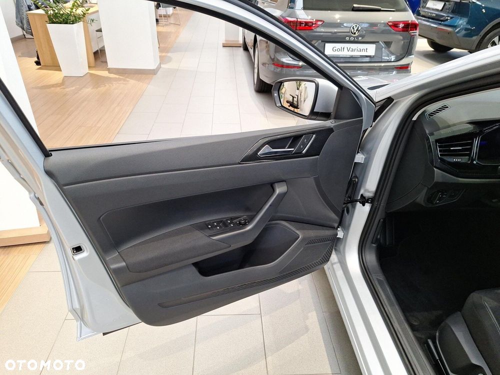 Volkswagen Polo - 12