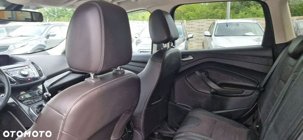 Ford Kuga - 24