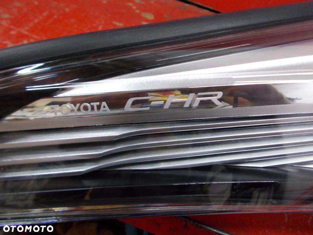 TOYOTA C-HR CHR LAMPA PRAWA FULL LED 81110-F4170-00 - 3