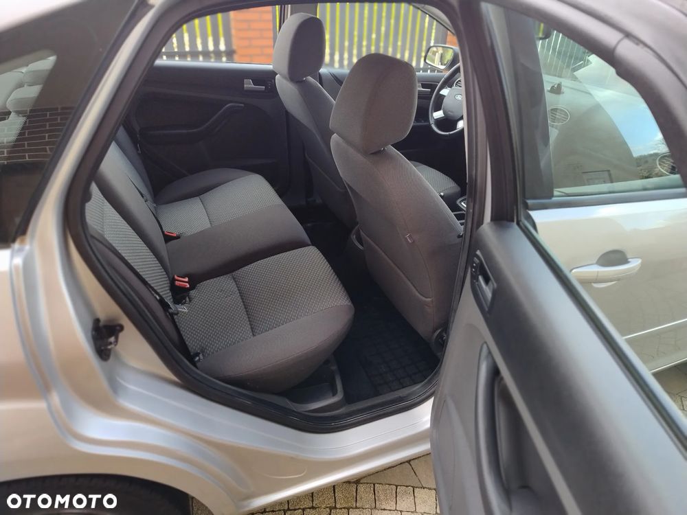 Ford Focus 1.6 TDCi Titanium - 16