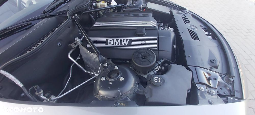 BMW Z4 2.2i - 20