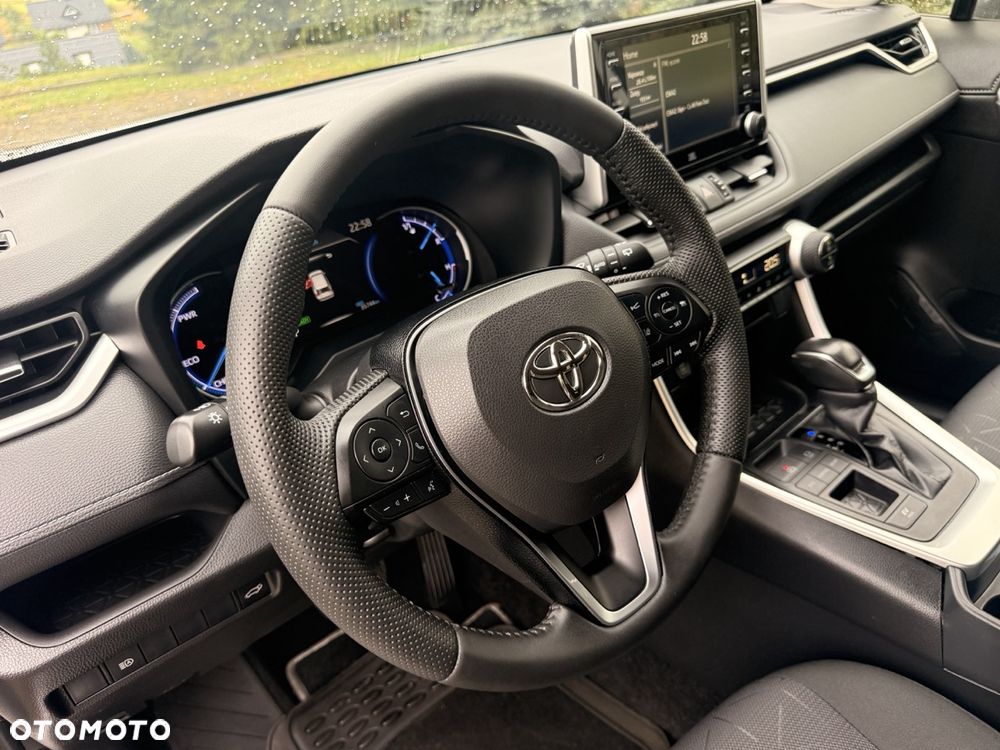 Toyota RAV4 - 9