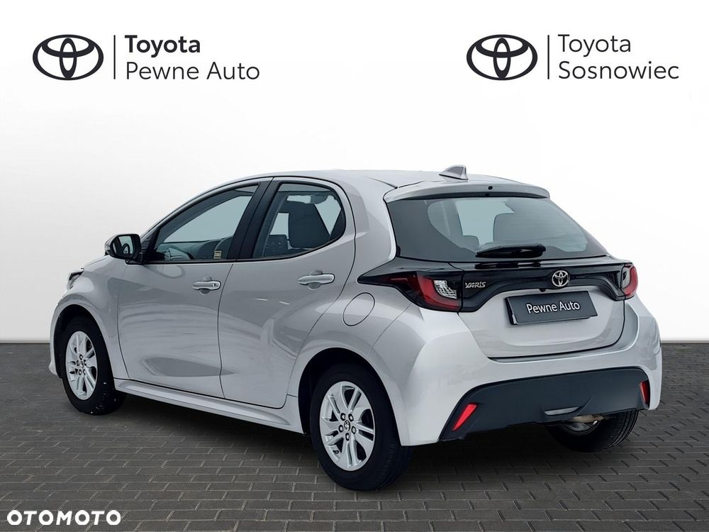Toyota Yaris - 4