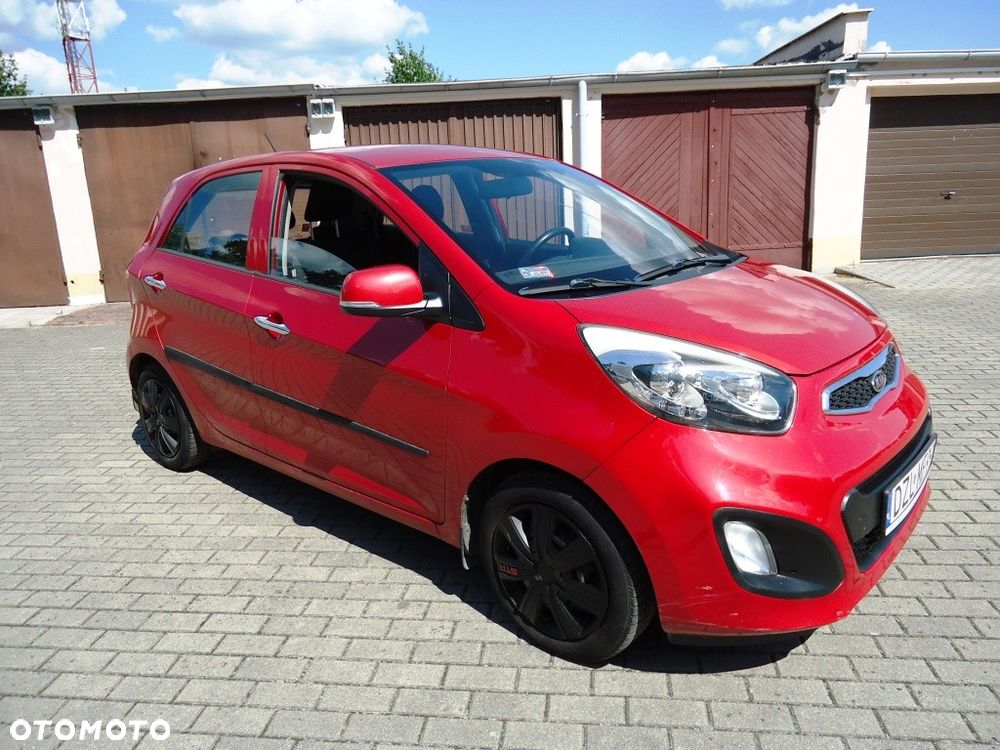 Kia Picanto 1.2 L - 6