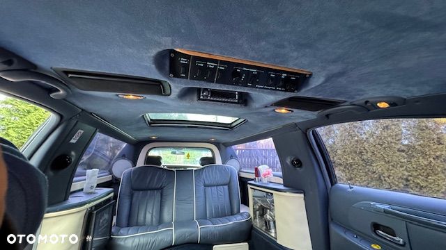 Lincoln Town Car 4.6 STD/Executive - 17