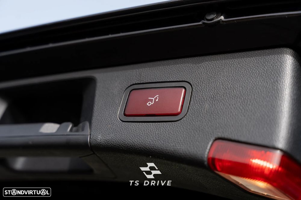 Mercedes-Benz E 250 CDi Avantgarde BE Auto. - 20