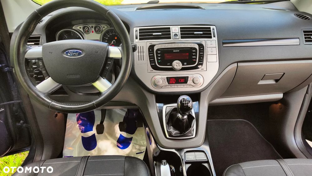 Ford Kuga 2.0 TDCi Titanium FWD - 37