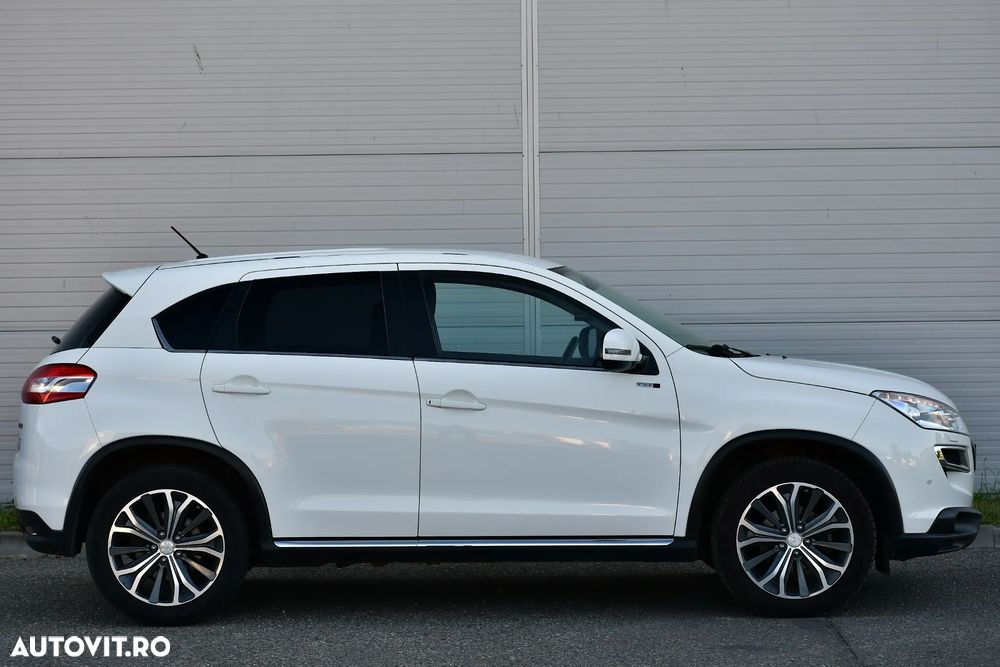 Peugeot 4008 - 12