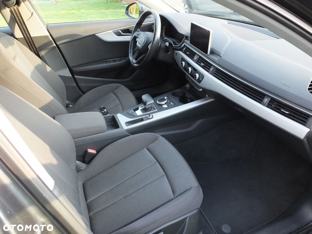 Audi A4 Avant 2.0 TDI S tronic - 21