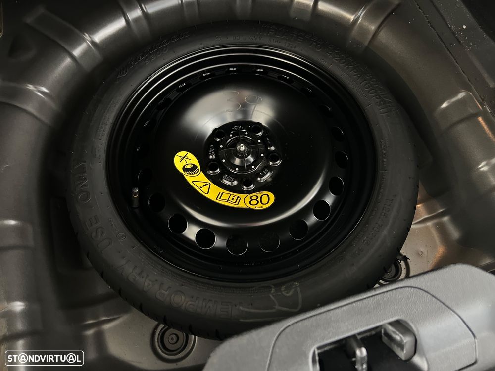 Ford Focus 1.0 EcoBoost MHEV ST-Line X - 18