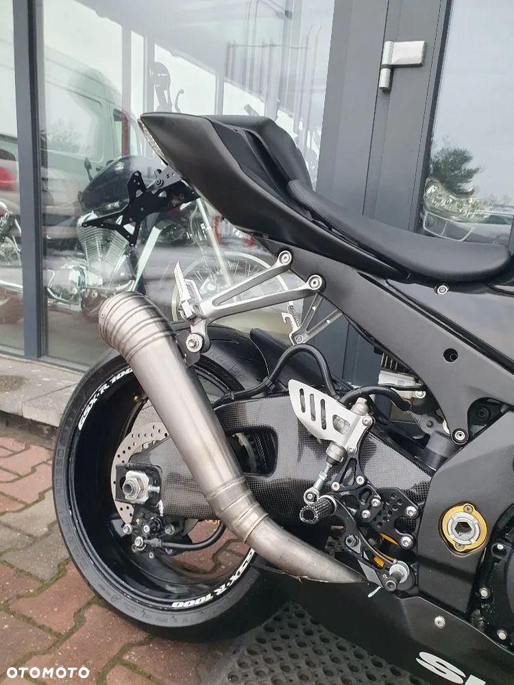 Suzuki GSX-R - 20