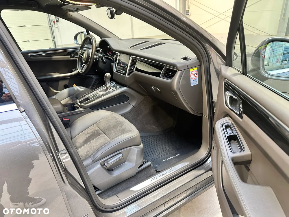 Porsche Macan - 11