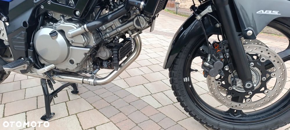 Suzuki V-STROM - 27