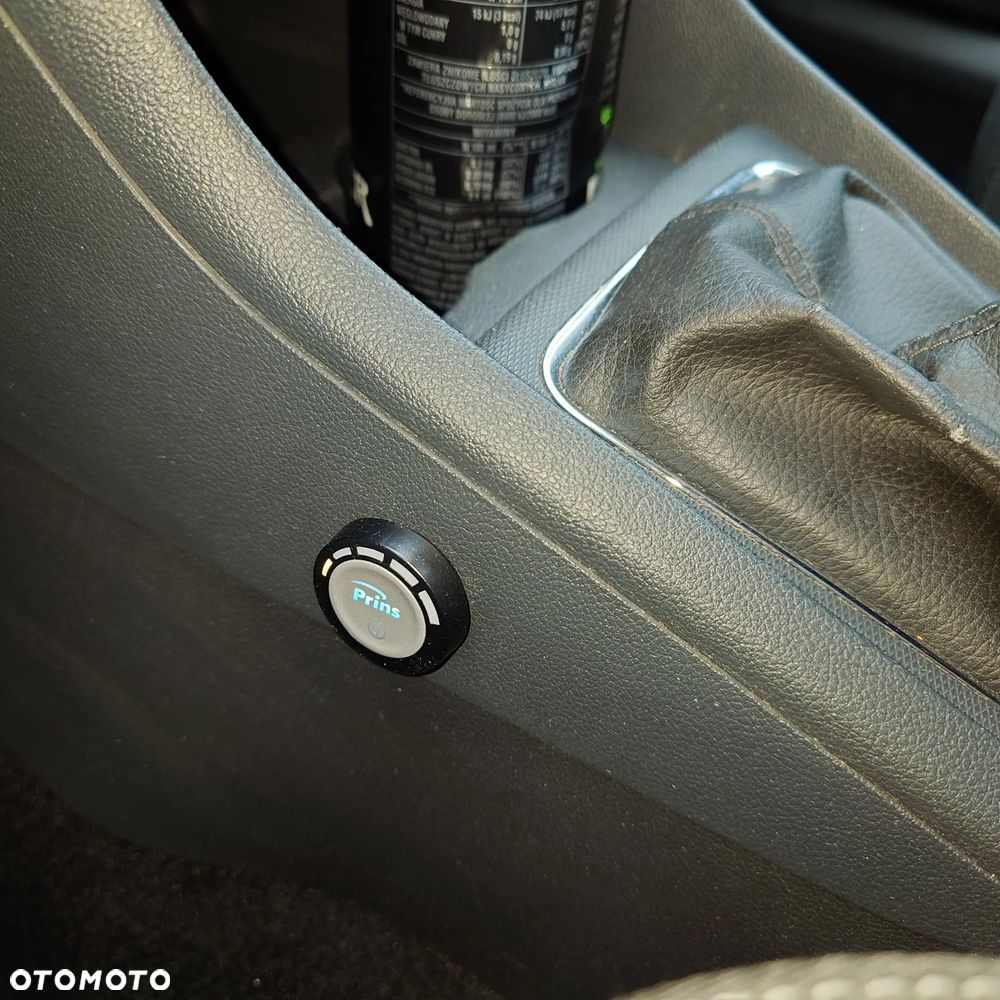 Skoda RAPID 1.2 TSI Ambition - 11