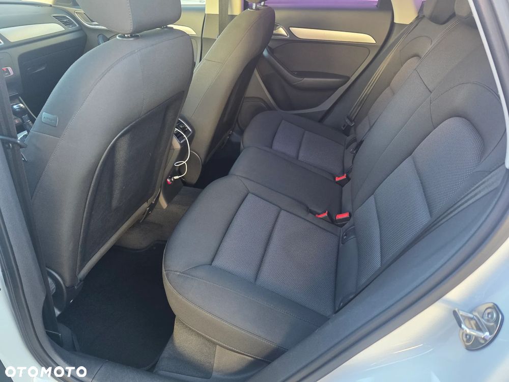 Audi Q3 2.0 TDI S tronic sport - 18