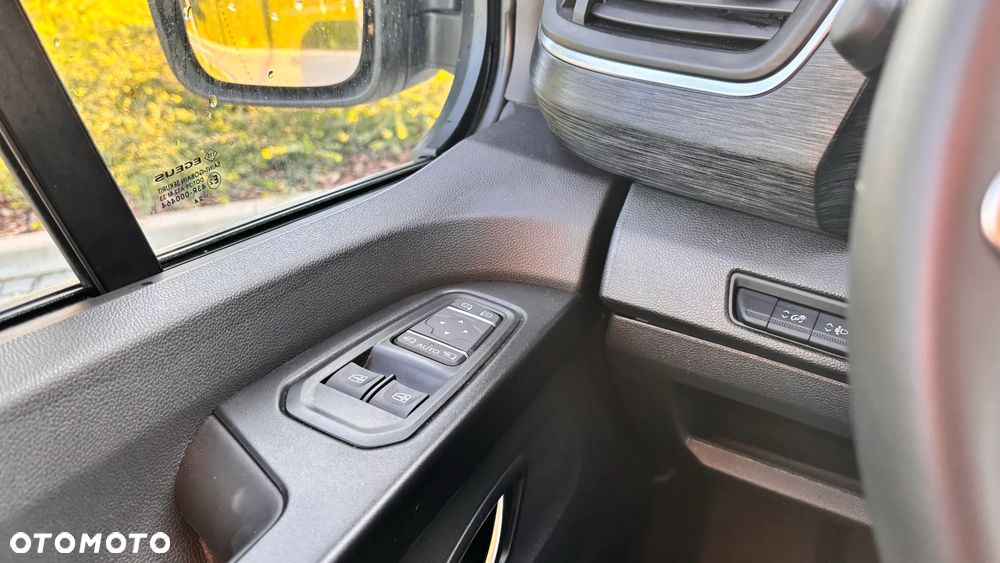 Renault Trafic - 16