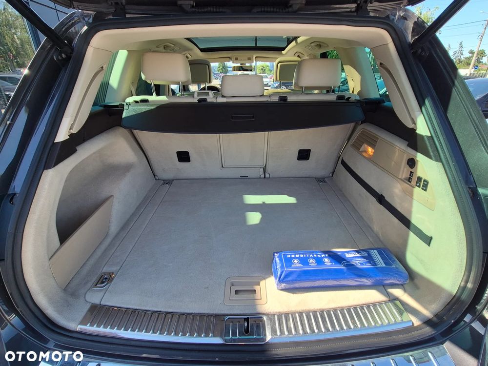 Volkswagen Touareg 3.0 V6 TDI BMT Business Line - 28