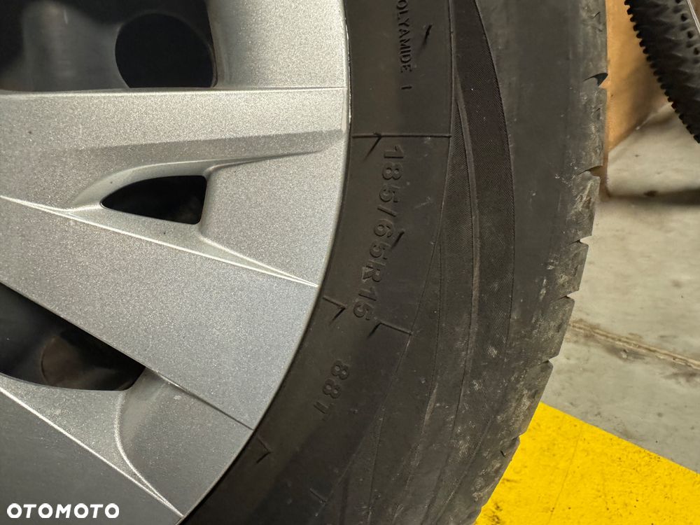 Koła/Felgi Toyota Yaris R15 5*100 - 4