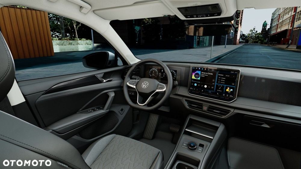 Volkswagen Tiguan - 11