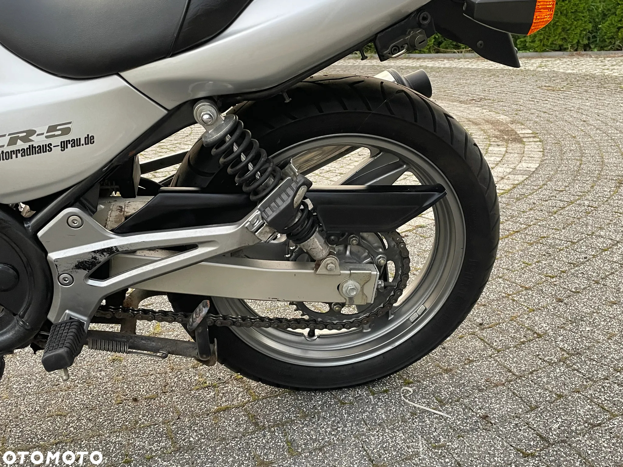 Kawasaki ER - 12