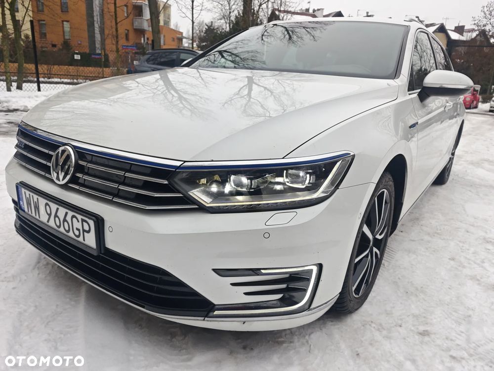 Toyota Prius 1.8 HSD Prestige - 3