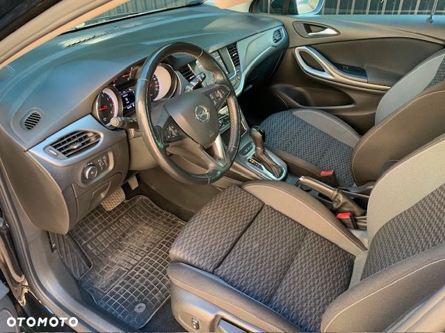 Opel Astra 1.4 T Business Elegance S&S - 9