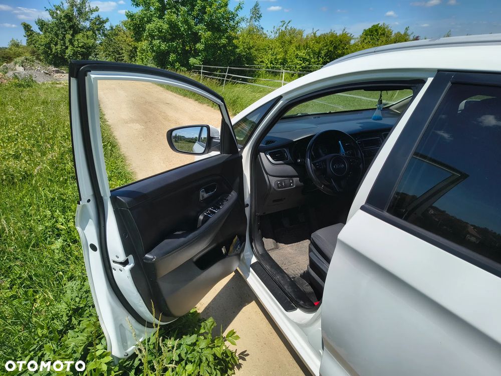 Kia Carens 1.6 GDI L EU6 - 11