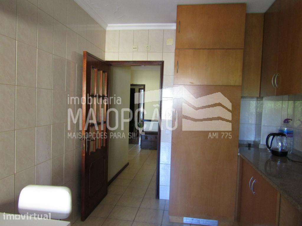 APARTAMENTO T2+1 - São Félix da Marinha - Grande imagem: 2/20