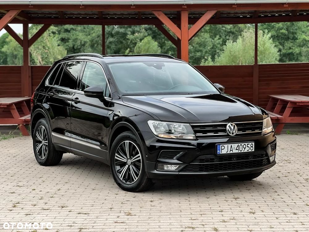 Volkswagen Tiguan - 1