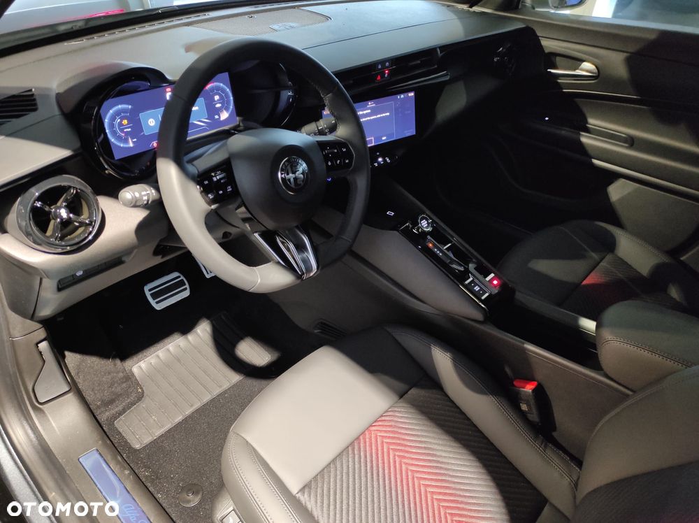 Alfa Romeo Junior 1.2 mHEV Ti eDCT - 15