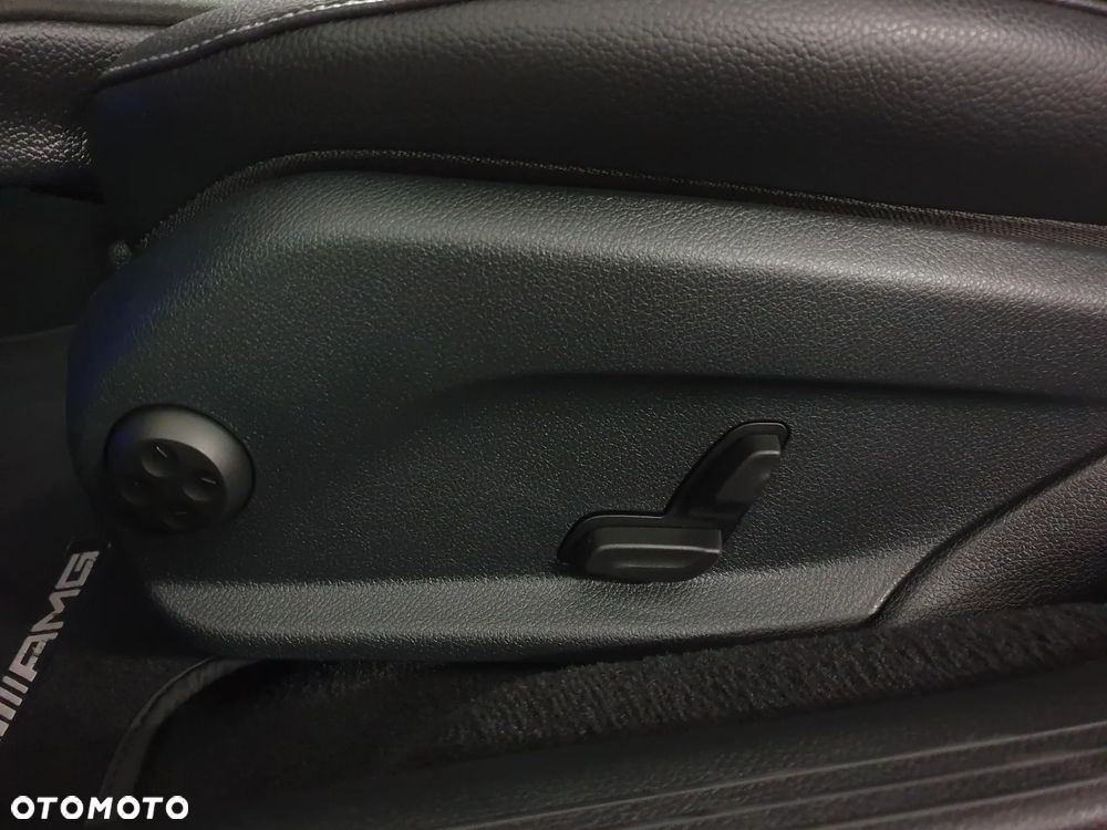 Mercedes-Benz Klasa E 300 de 4Matic 9G-TRONIC AMG Line - 32