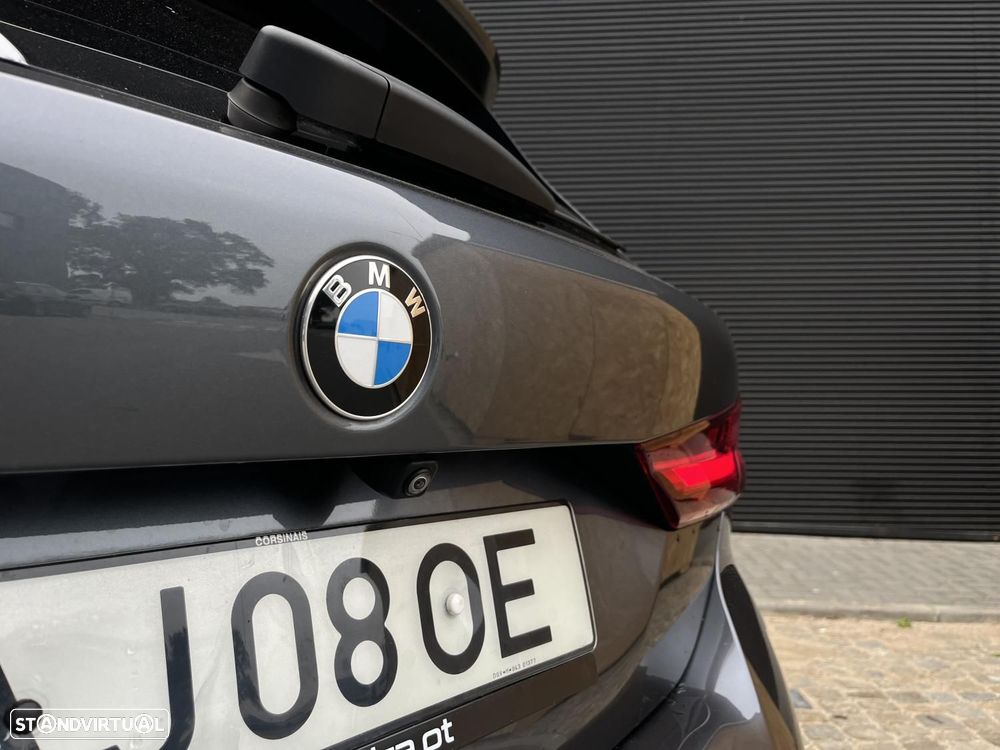 BMW 116 d Pack Desportivo M Auto - 24