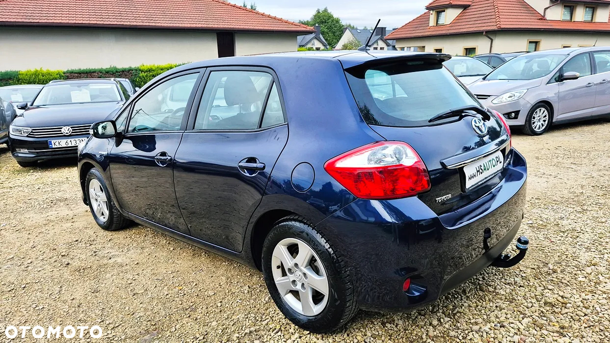 Toyota Auris 1.8 HSD Luna - 23