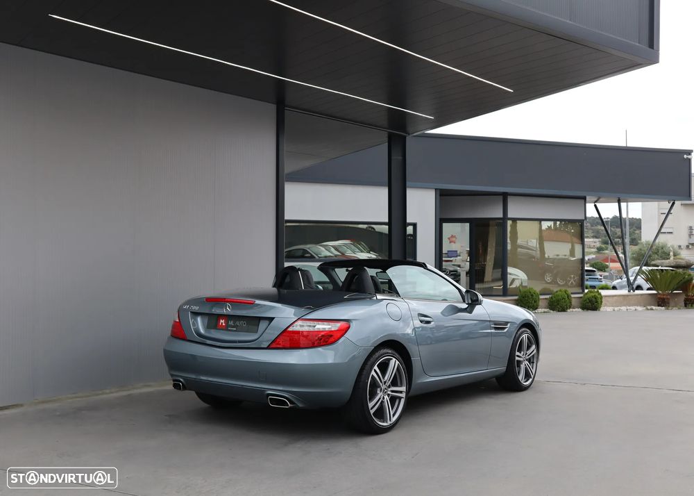 Mercedes-Benz SLK 200 (BlueEFFICIENCY) 7G-TRONIC - 3