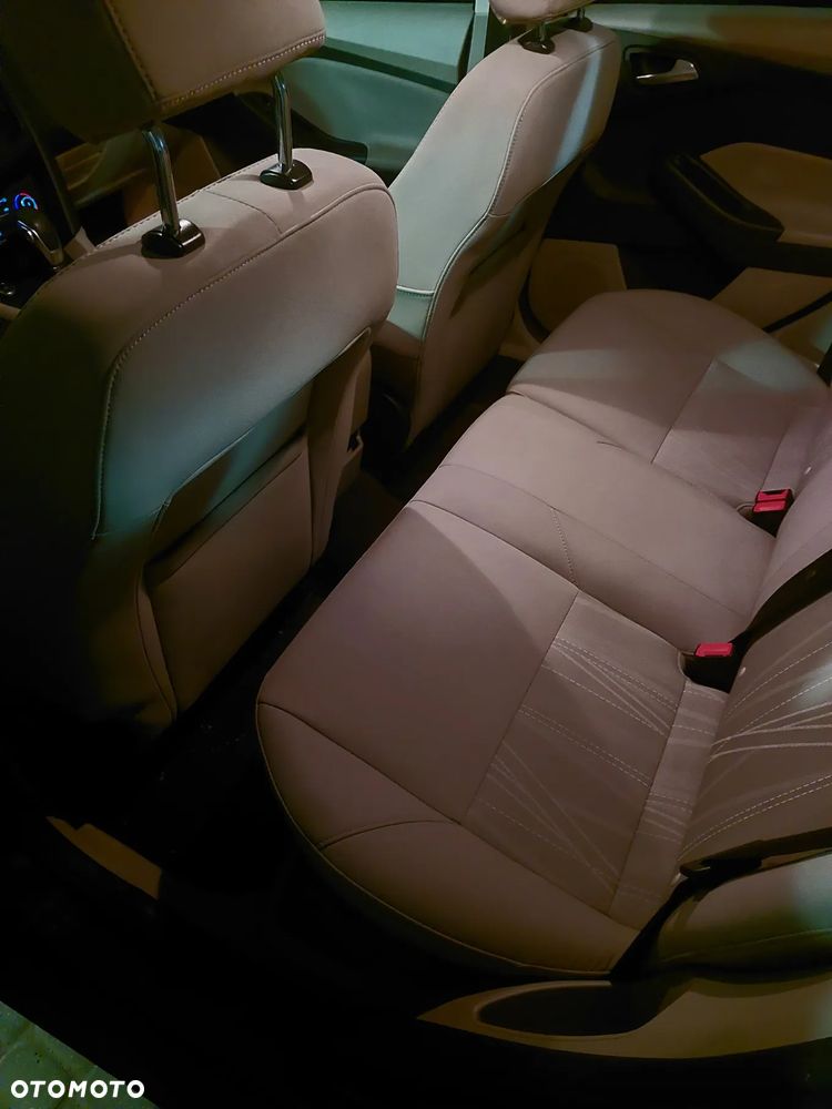 Ford Focus - 14