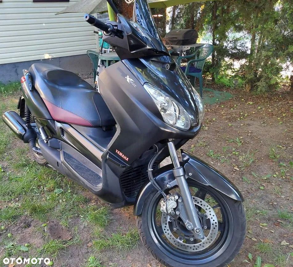 Yamaha X-max - 10