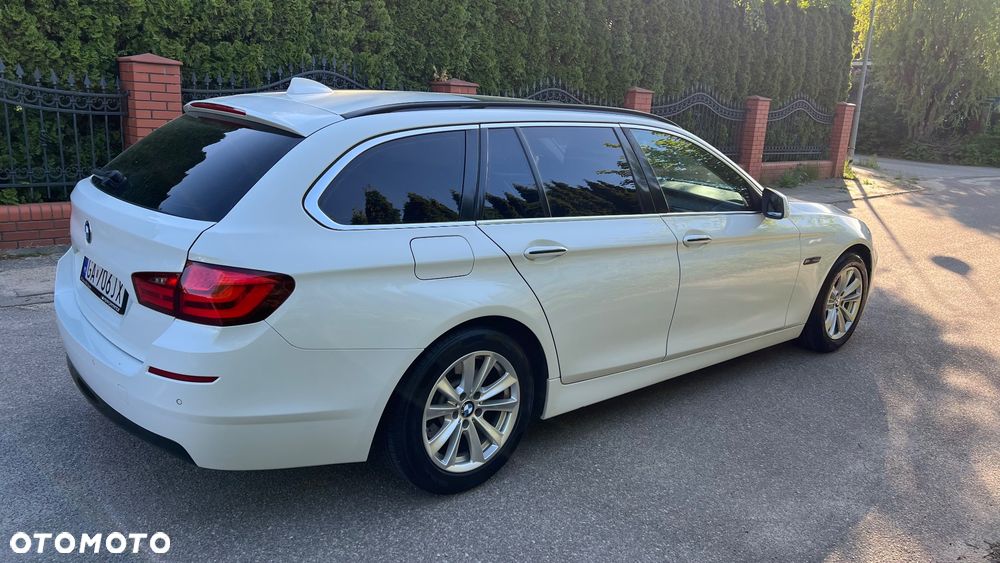 BMW Seria 5 525d Sport-Aut - 12