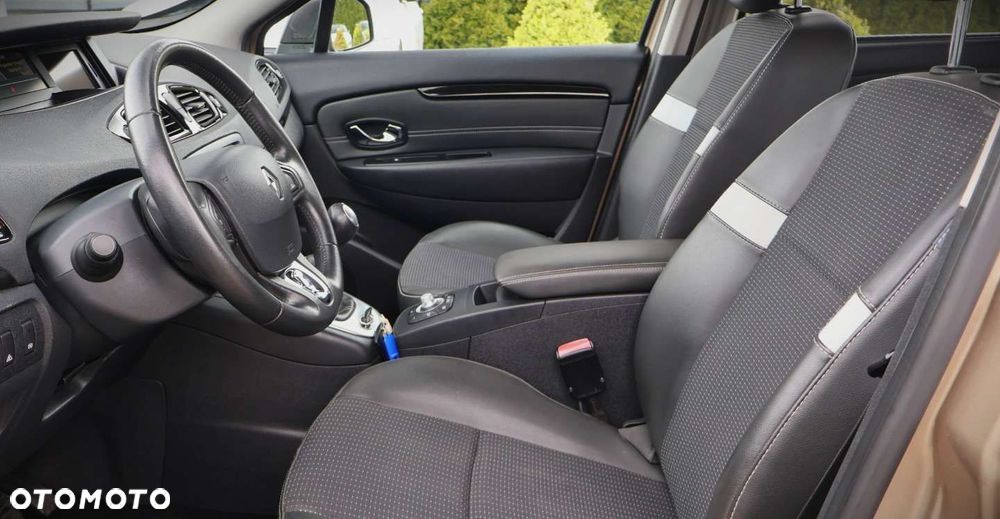 Renault Scenic - 16