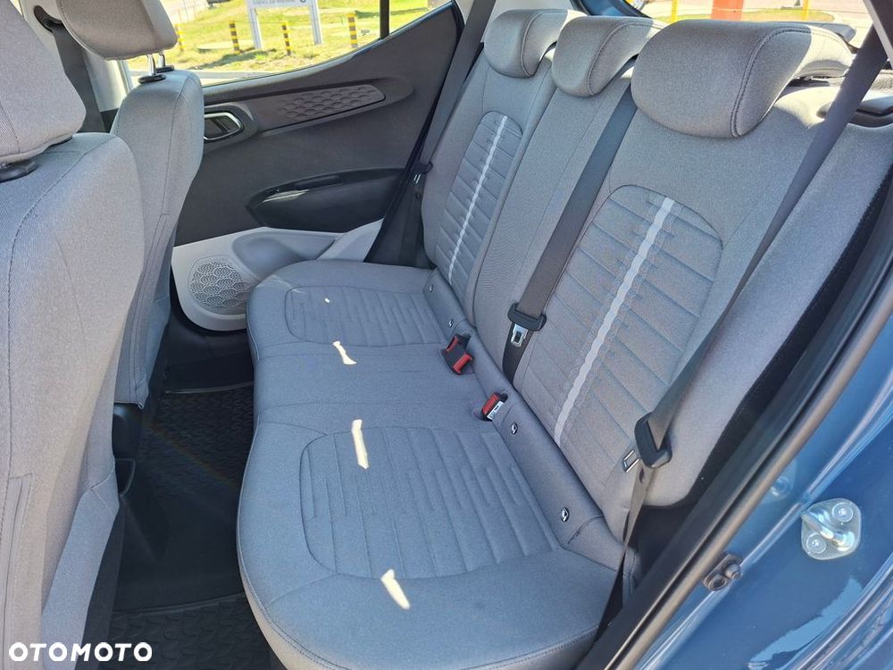 Hyundai i10 - 24