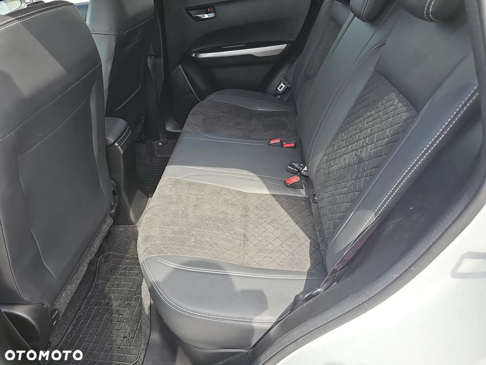 Suzuki Vitara 1.4 Boosterjet SHVS Elegance 2WD - 23
