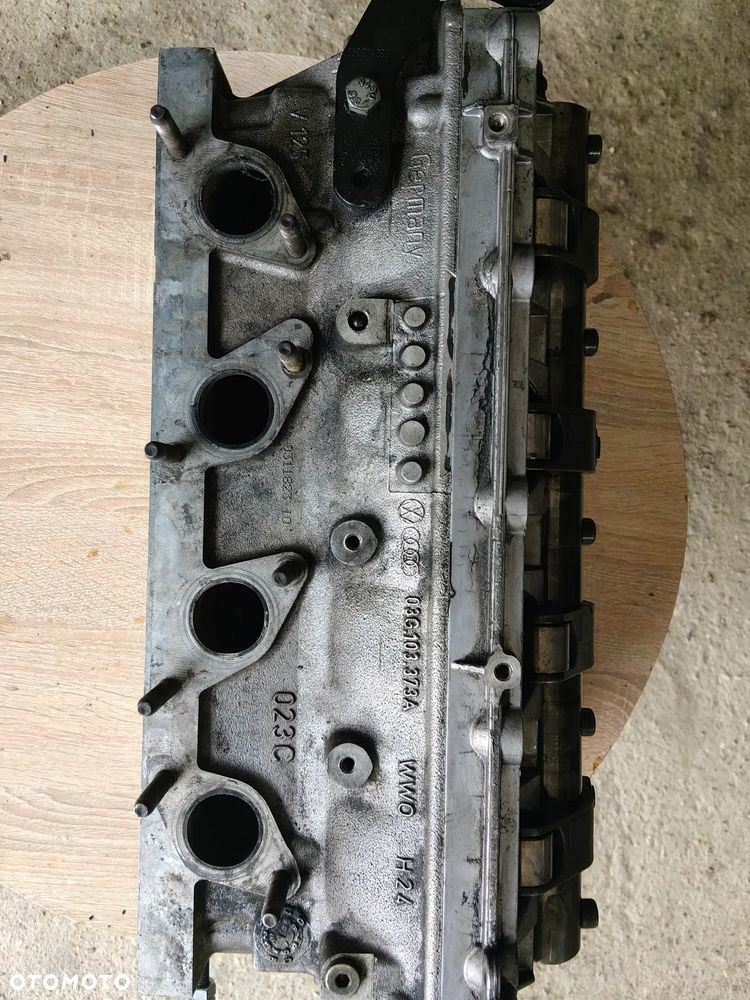 Glowica z pompowtryskami audi A4B7 BRE blb silnik 2.0tdi - 2