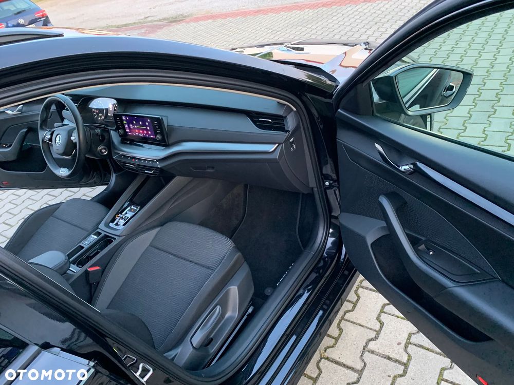 Skoda Octavia 2.0 TDI Ambition DSG - 21