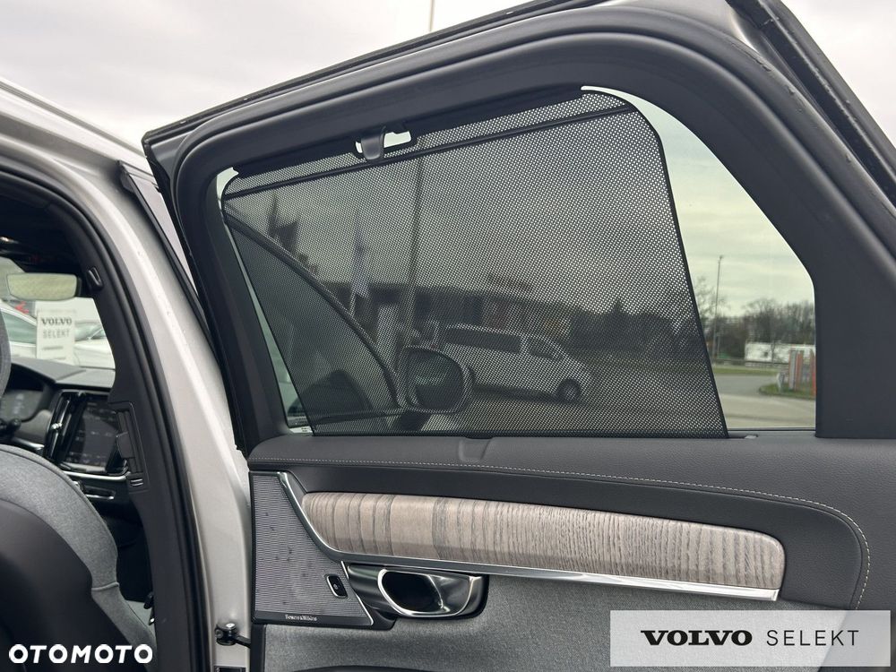 Volvo V90 Cross Country - 28