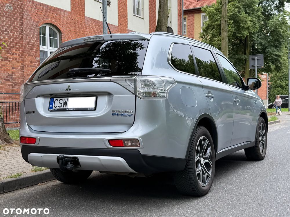 Mitsubishi Outlander 2.0 4WD Plus - 8