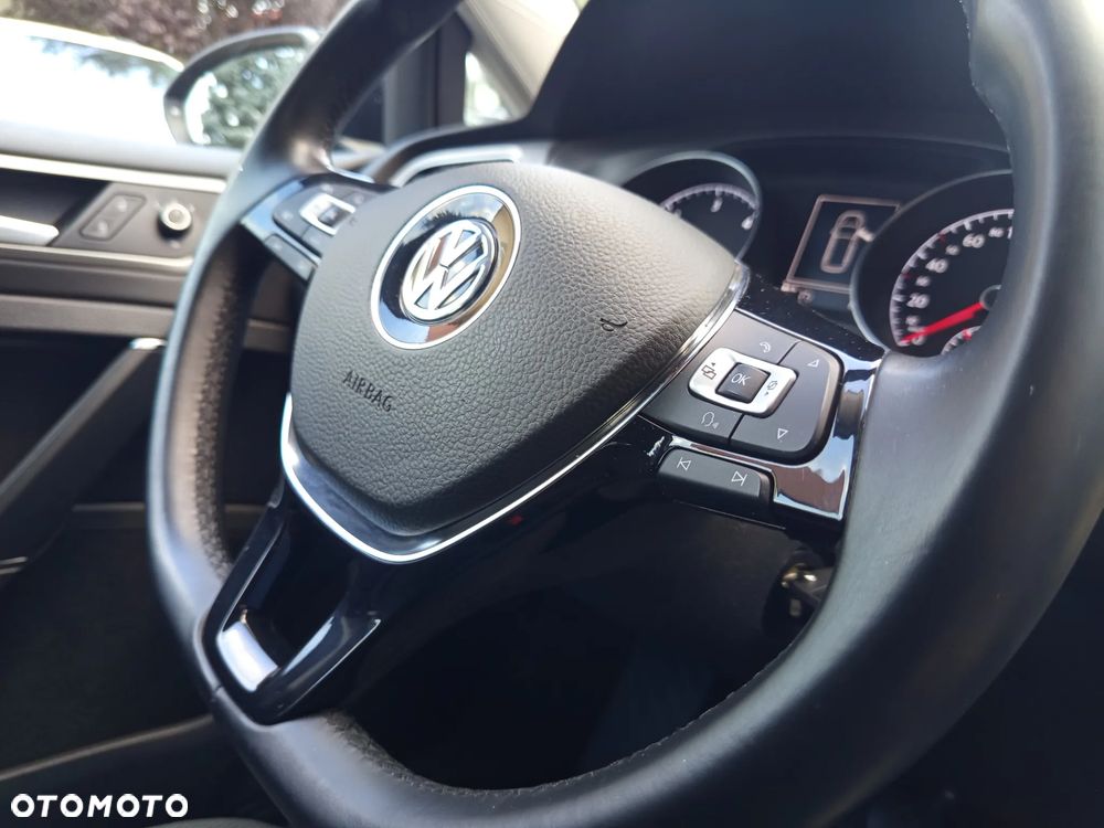 Volkswagen Golf 1.6 TDI BMT Comfortline - 12