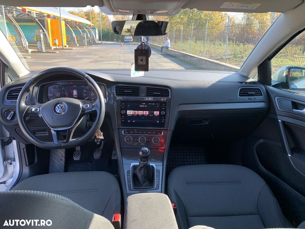 Volkswagen Golf 1.6 TDI Comfortline - 7