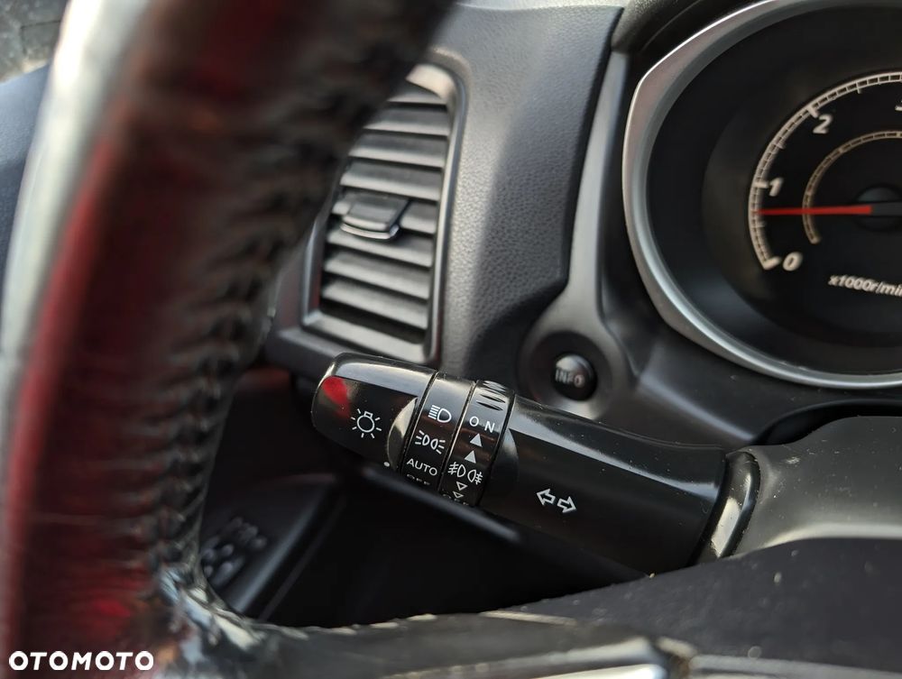 Mitsubishi ASX 1.8 DI-D 2WD Instyle - 28