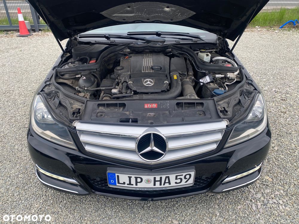 Mercedes-Benz Klasa C 180 CGI Automatik BlueEFFICIENCY Avantgarde - 17