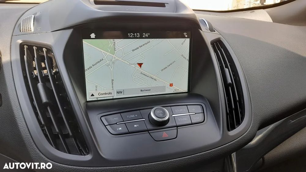 Ford Kuga 2.0 TDCi 4WD Powershift ST-Line - 22